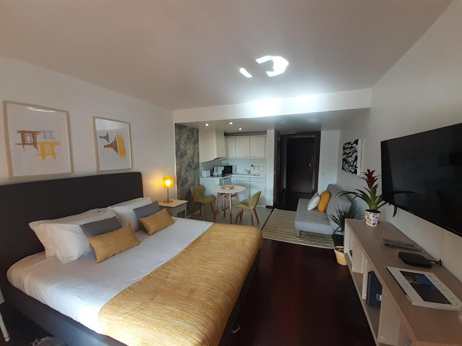 Health Village Apartments Кашкайш Экстерьер фото